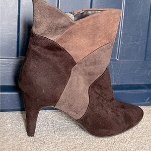 Brown Dress Barn boots good condition